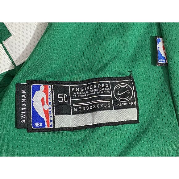 Boston Celtics Kyrie Irving Nike Swingman NBA Jersey Youth Size L 17x22 - Picture 8 of 9